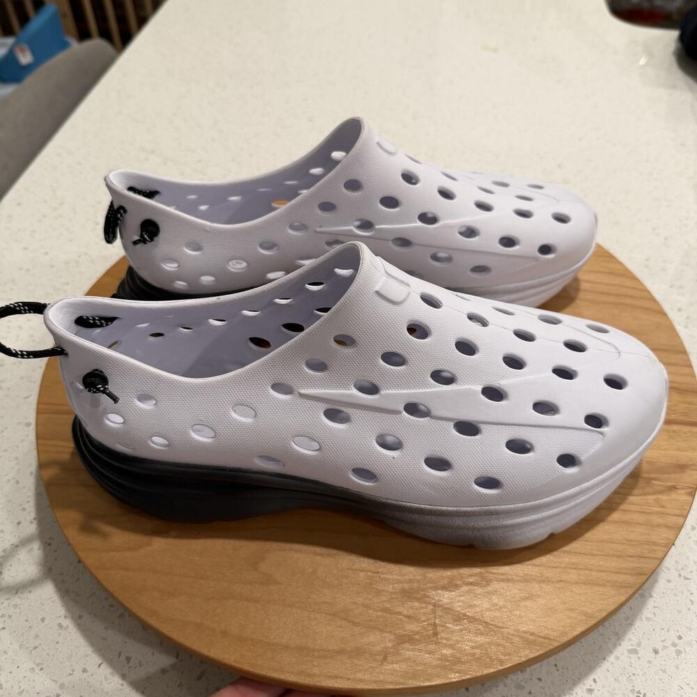 Kane Shoes Mens 8 Rubber Clogs White Black Vent Holes Slip On Comfort Relaxed